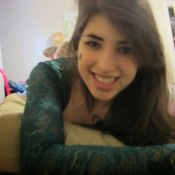 Meet your Posher, Vanessa - Picture 1 of 1